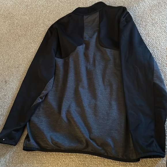 New condition Callaway Men’s XL Fleece Longsleeve - Picture 2 of 3